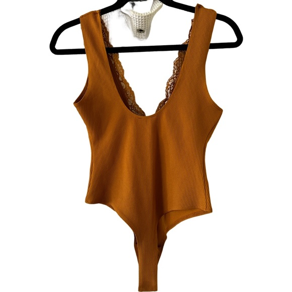 Free People - Picture 2 of 2